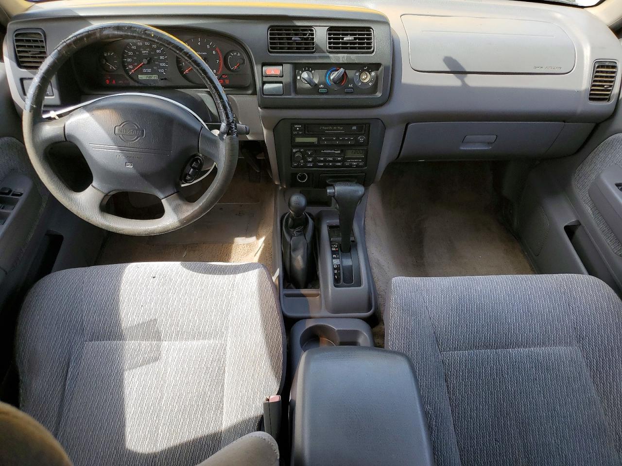 2000 Nissan Frontier XE