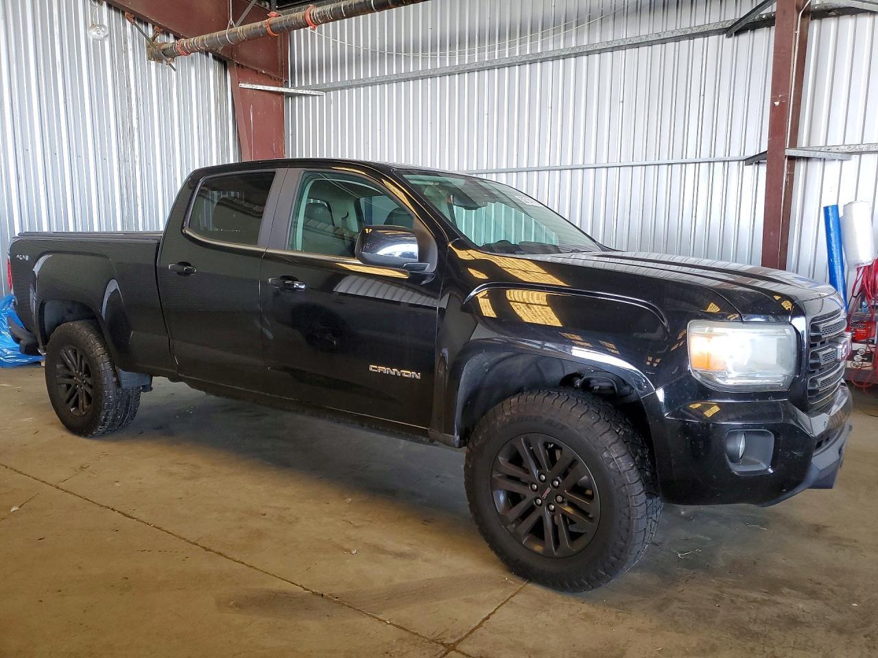 2017 GMC Canyon SLE