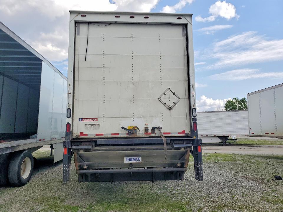 2017 Freightliner Busines Class M2 BOX Truck
