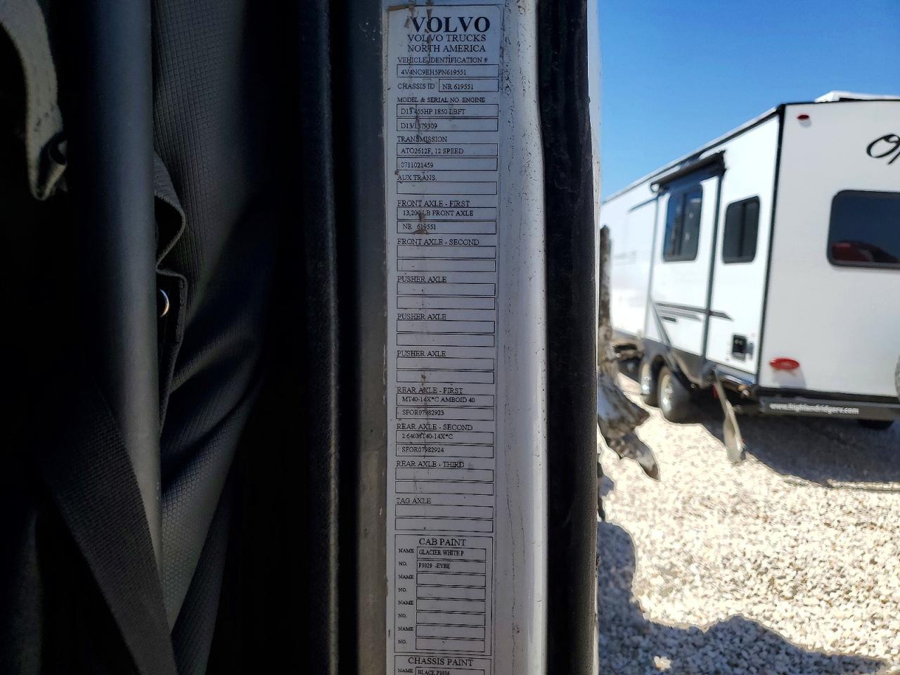 2023 Volvo VN VNL