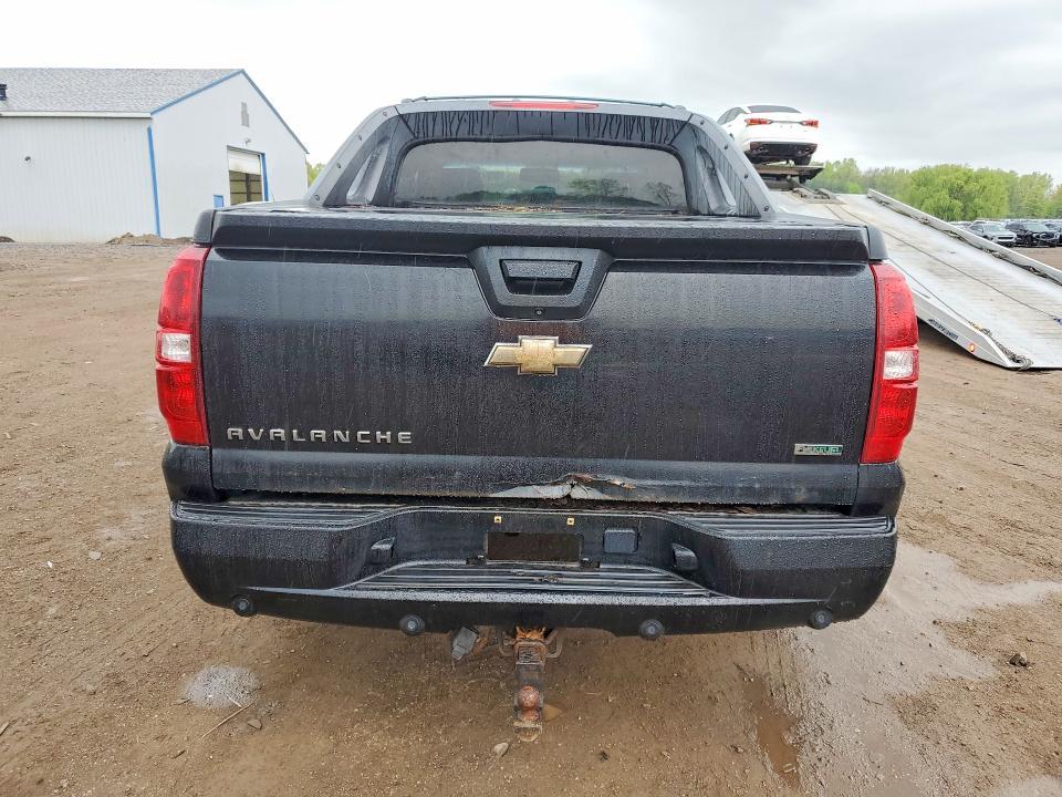2011 Chevrolet Avalanche LT