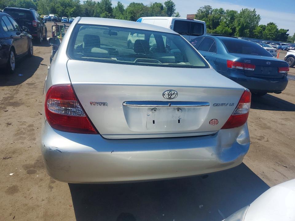 2002 Toyota Camry le