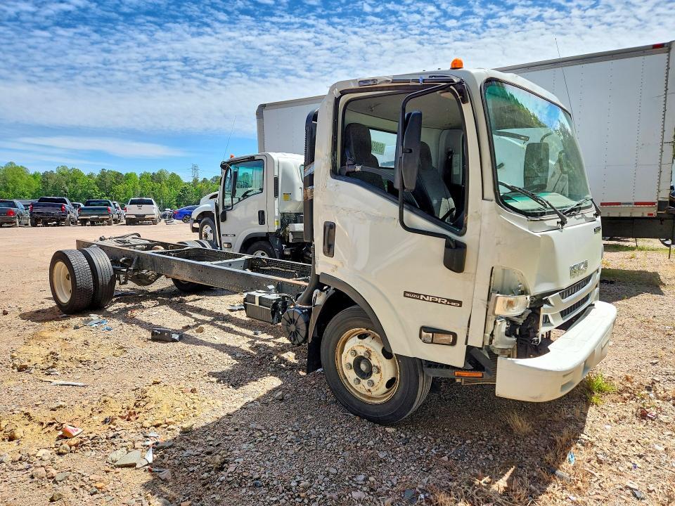 2023 Isuzu NPR HD-BOX Truck