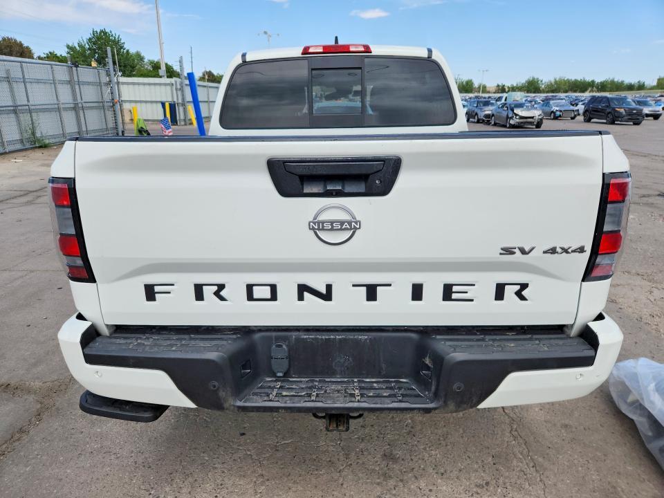 2022 Nissan Frontier SV