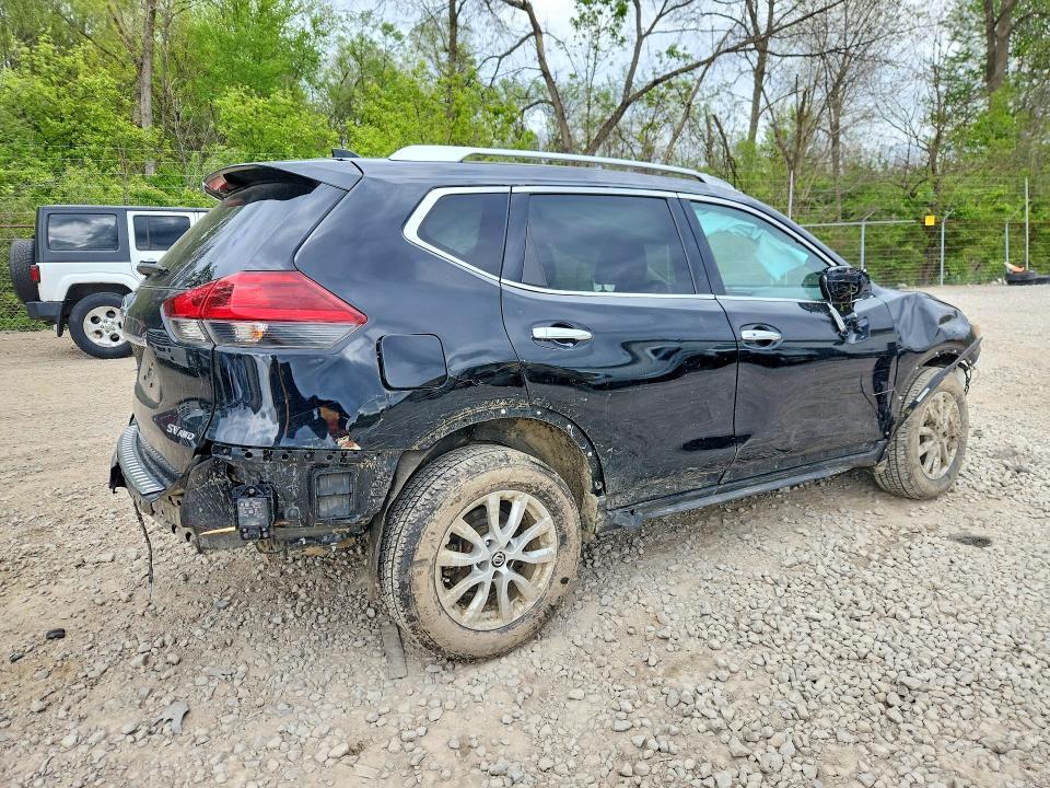 2018 Nissan Rogue sv