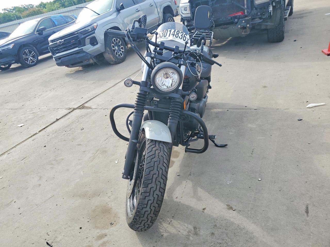 2024 Honda VT750 C2B