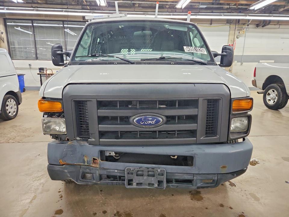 2014 Ford Econoline E250 van