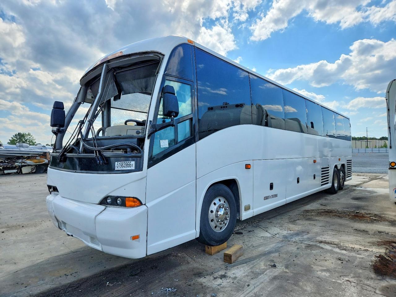 2006 Mci (les Auto Bus) J4500