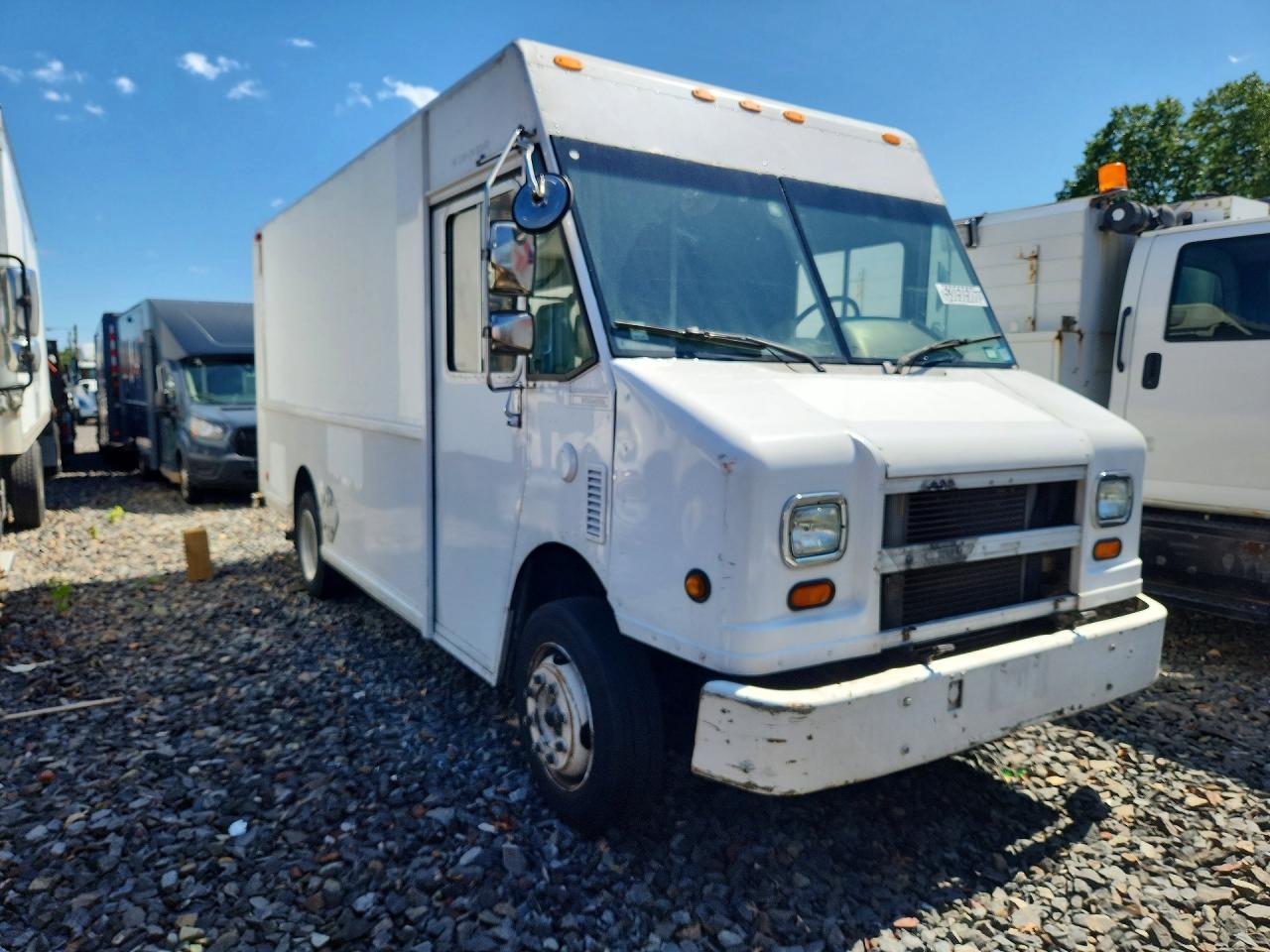 2004 Freightliner Chassis M Line WALK-IN Van