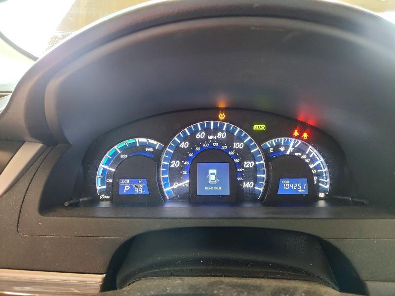 2013 Toyota Camry Hybrid le