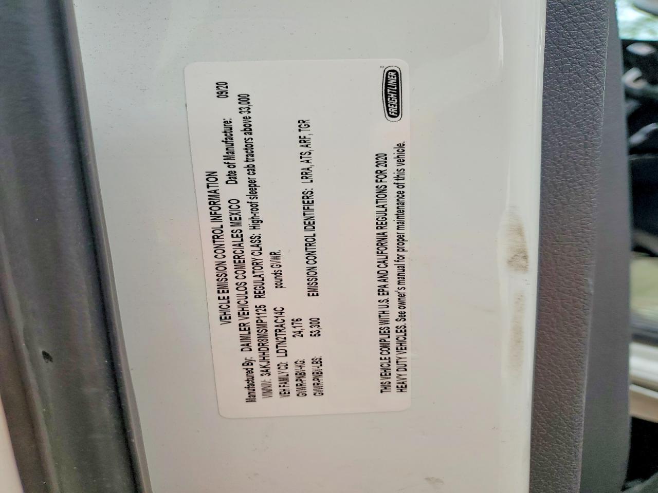 2021 Freigliner 2021 Freightliner Cascadia 126 Semi Truck