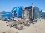 1999 Freigliner 1999 Freightliner FLD112 Semi Truck
