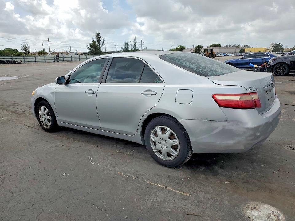 2007 Toyota Camry le