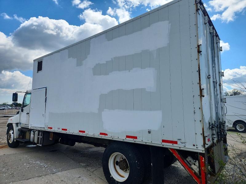 2012 Hino 338 BOX Truck