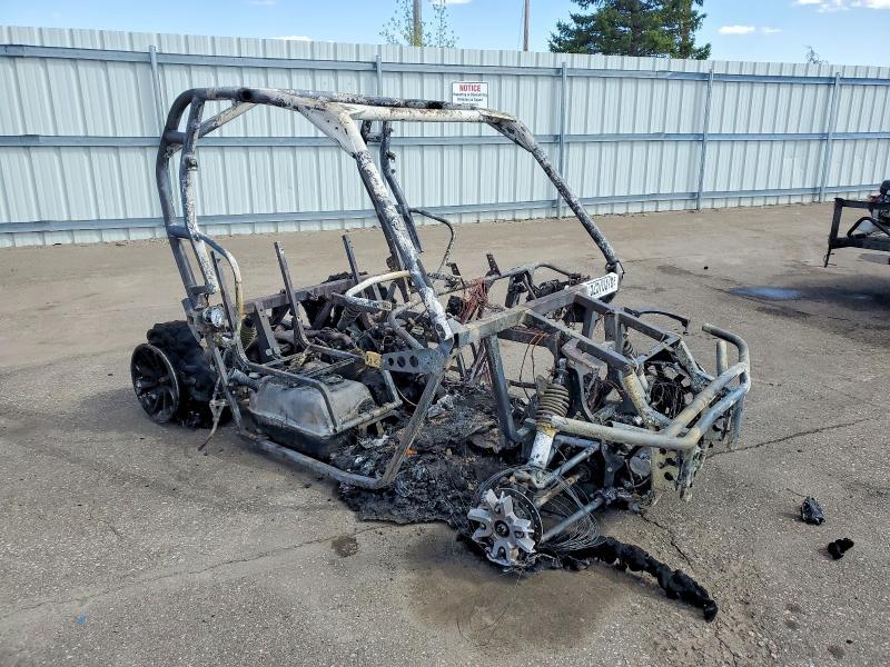 2015 Can-Am Commander Utility Vehicle