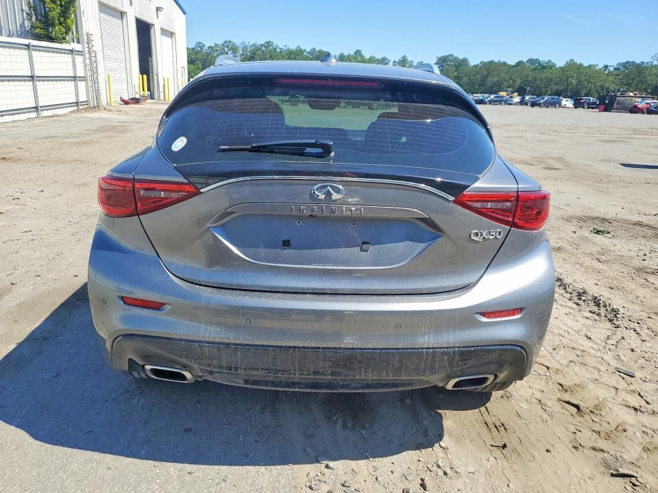 2018 Infiniti Qx30 Premium