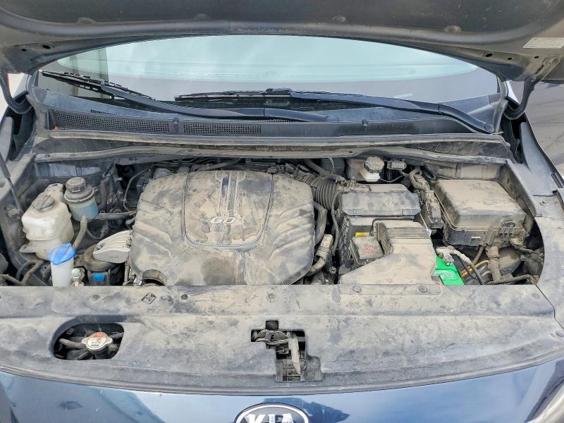 2017 KIA Sedona lx