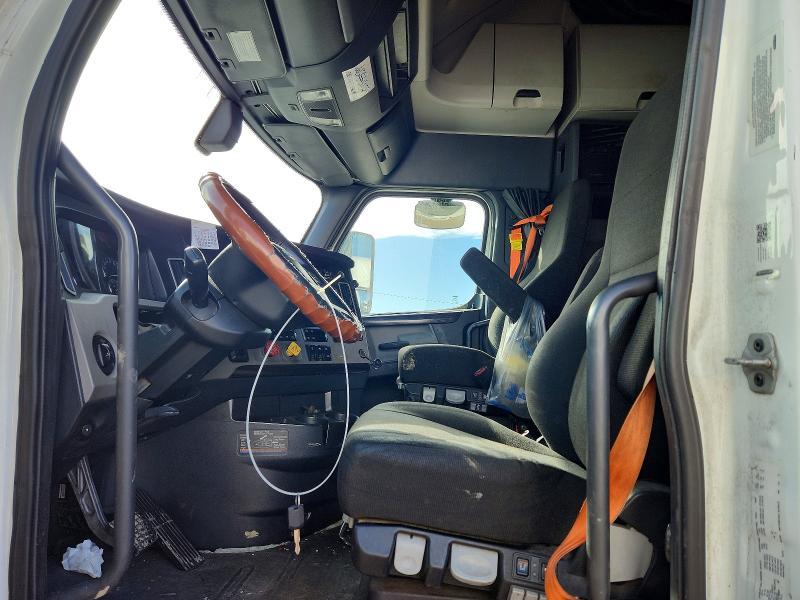 2020 Freigliner Cascadia