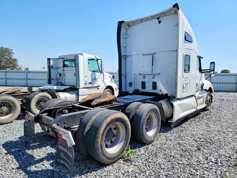 2020 Kenworth T680 Semi Truck