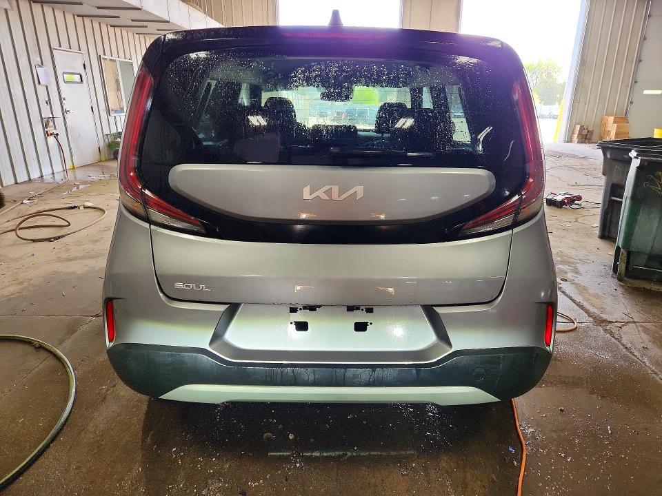 2025 KIA Soul lx