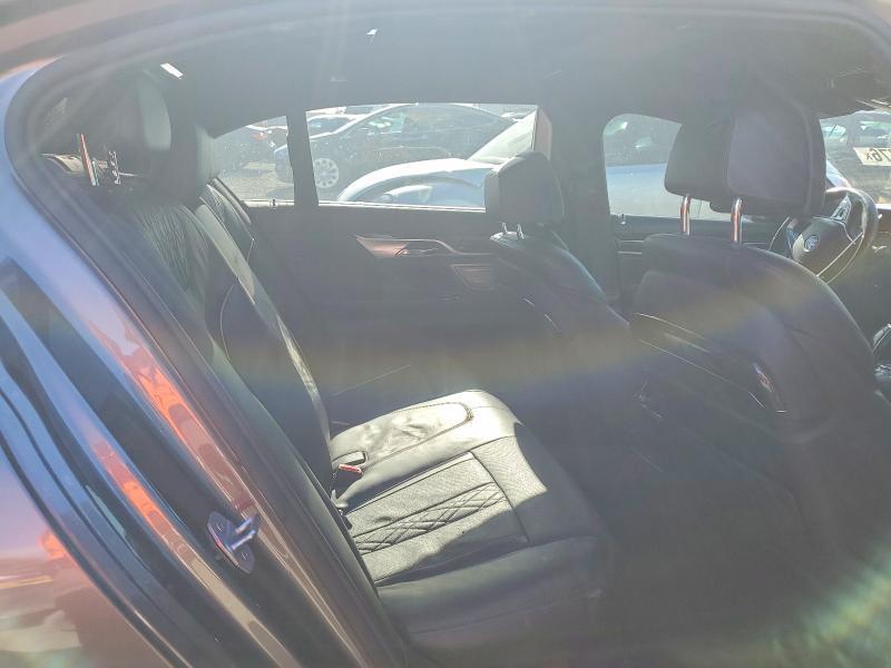 2016 BMW 750 i