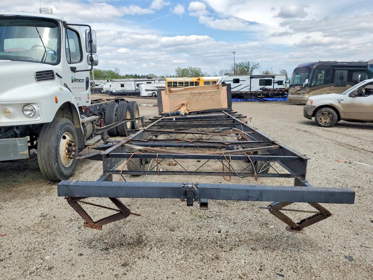 2006 Keystone Trailer