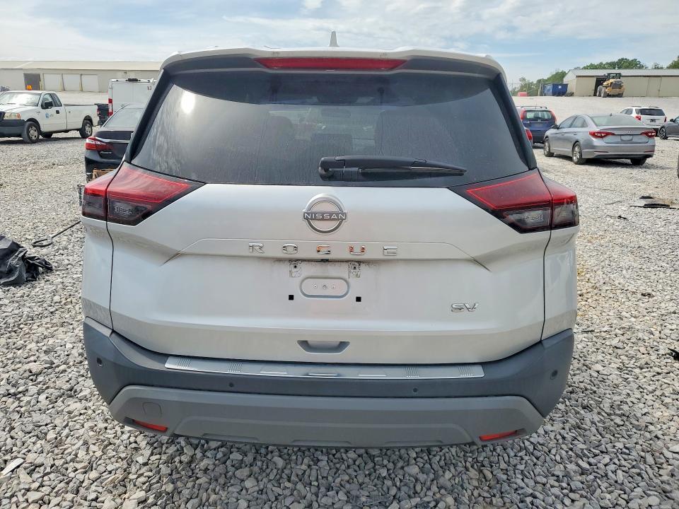 2022 Nissan Rogue sv
