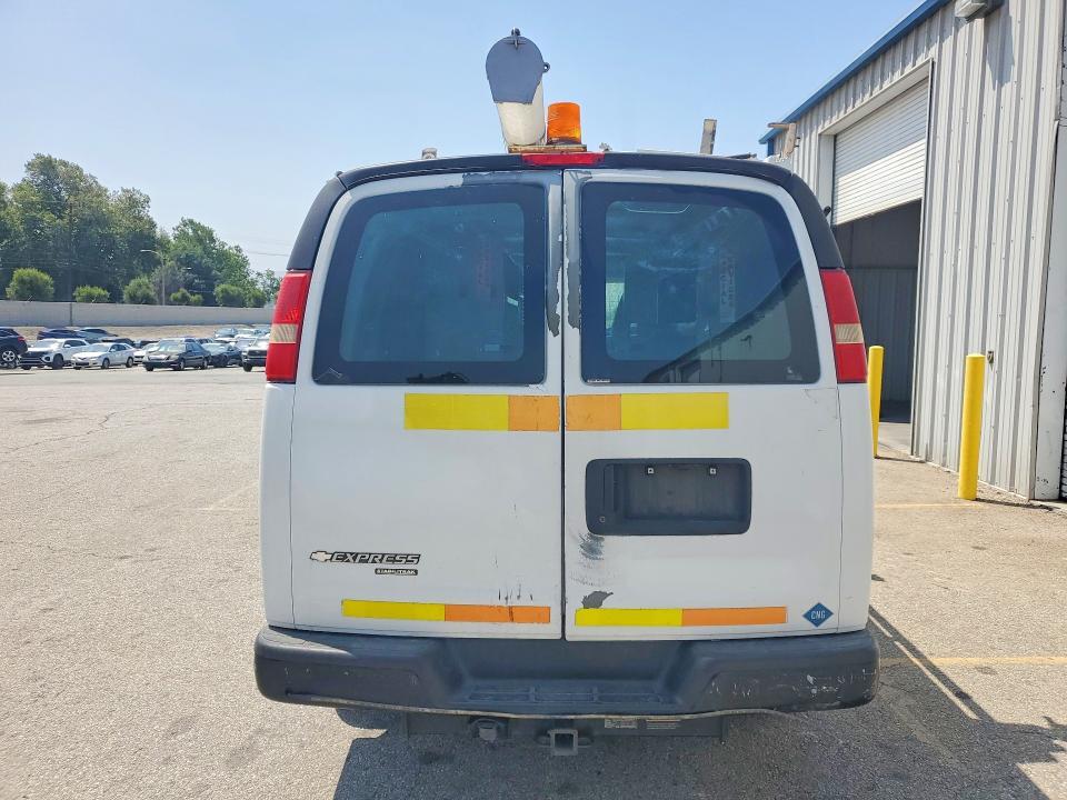 2011 Chevrolet Express G2500