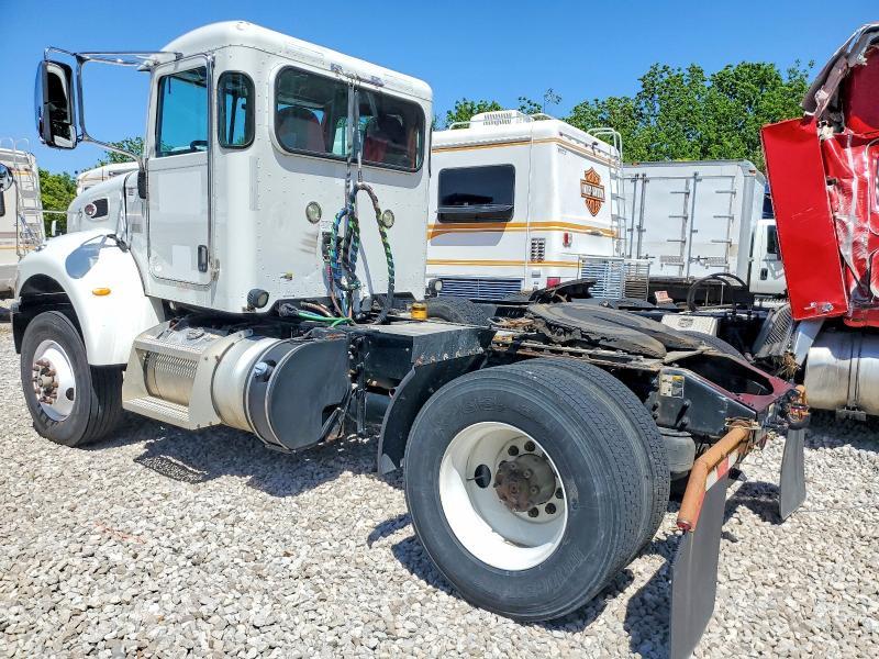 2017 Peterbilt 348 Semi Truck