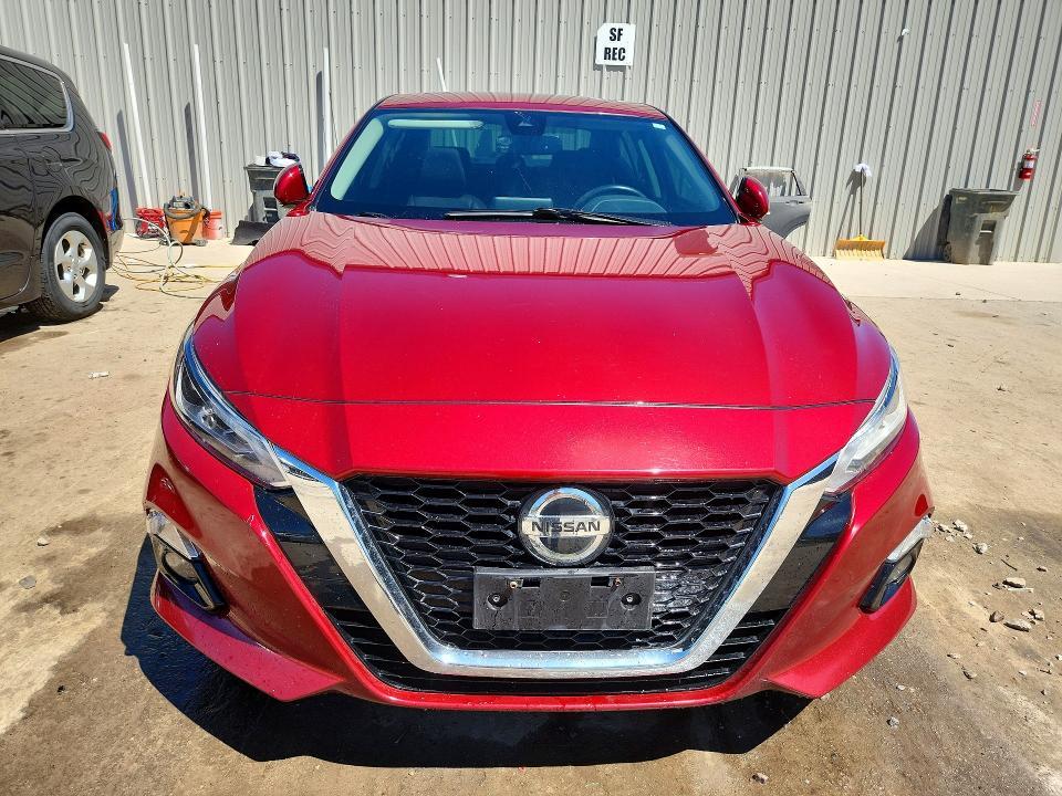 2021 Nissan Altima Platinum