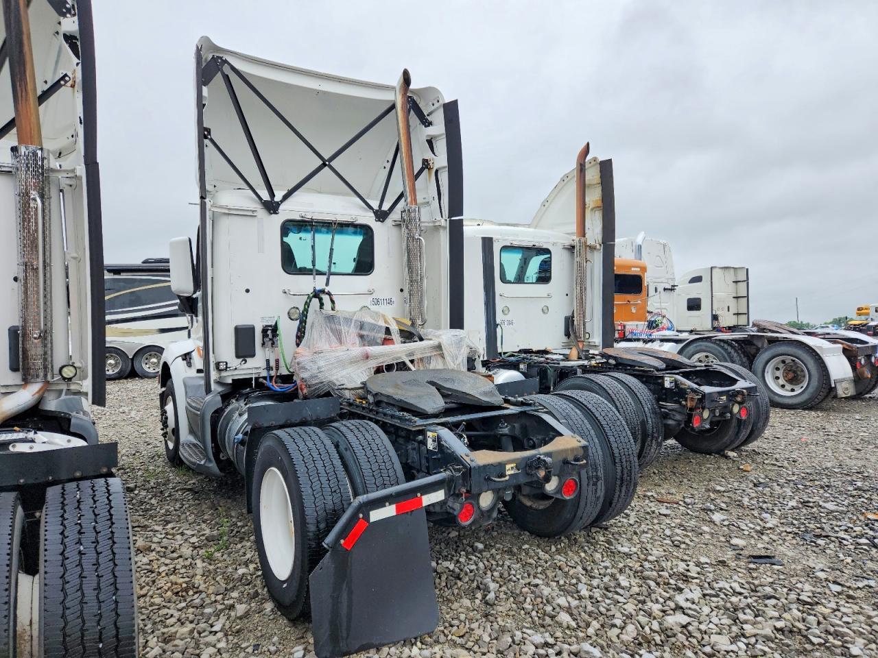 2021 Peterbilt 579-Semi Truck