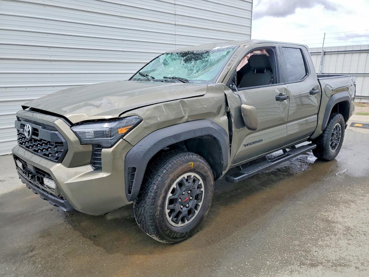 2025 Toyota Tacoma TRD OFF-Road