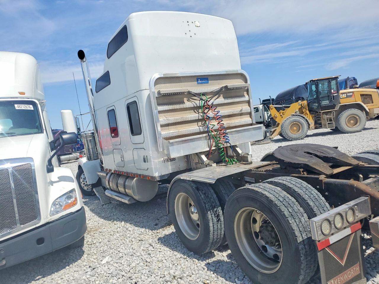 1996 Kenworth W900 Semi Truck
