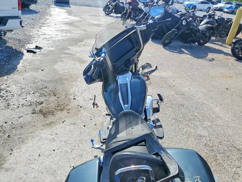 2025 Harley-Davidson Flhx