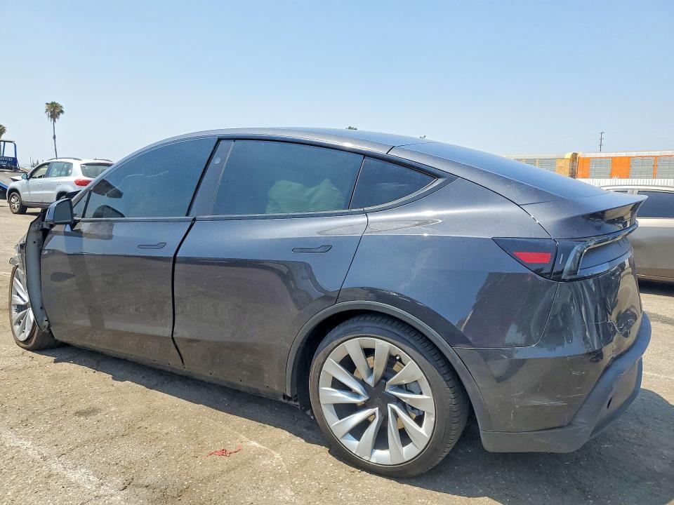 2026 Tesla Model y