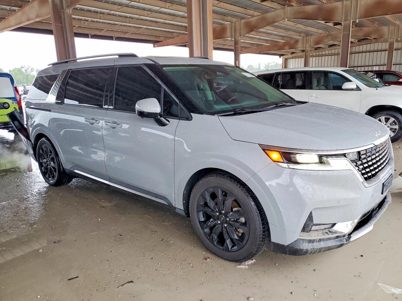 2023 KIA Carnival sx Prestige