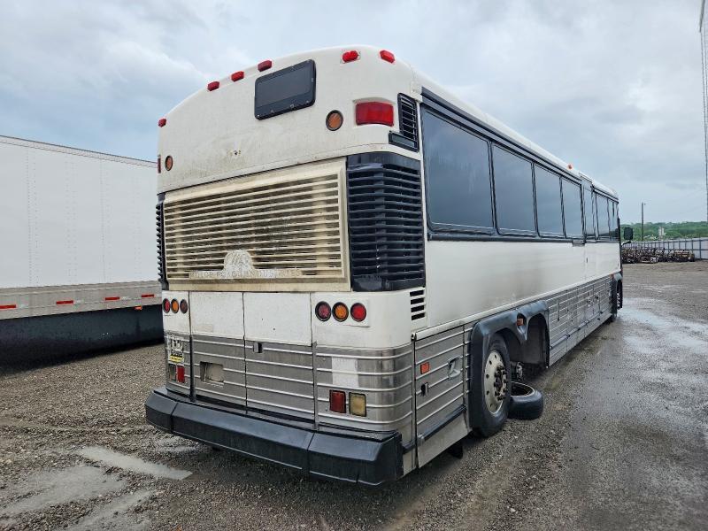 2003 Motor Coach Ind Inc Transit bus