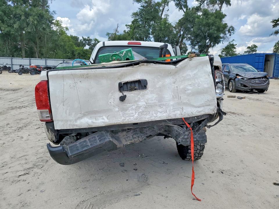 2017 Toyota Tacoma SR