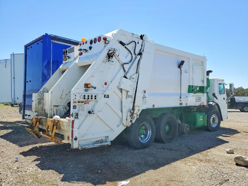 2011 Mack LEU613 Refuse Truck