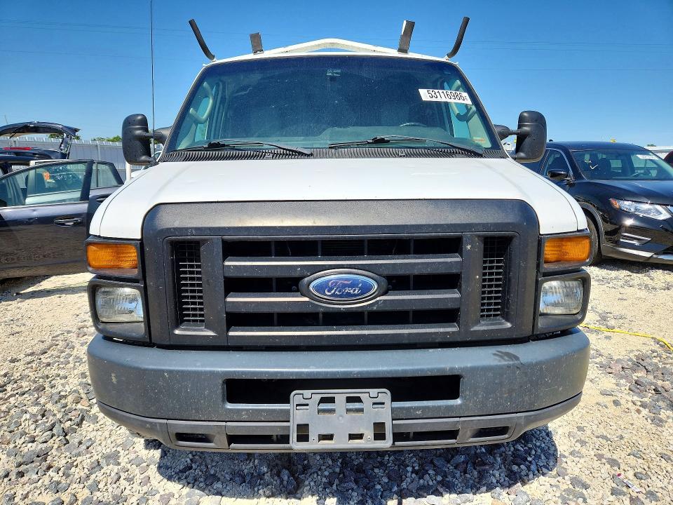 2009 Ford Econoline E250 van
