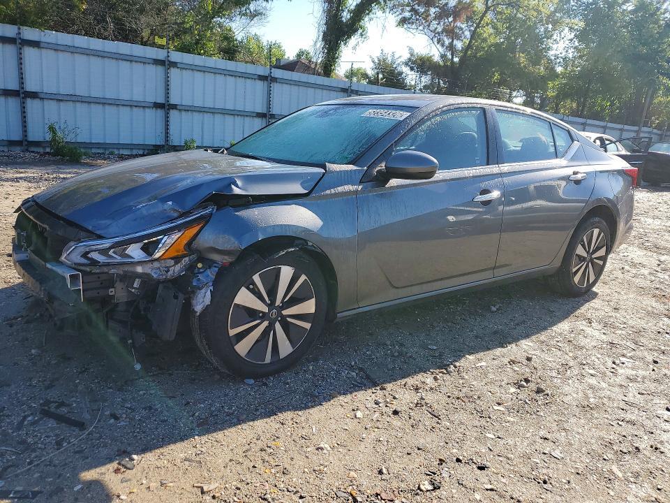 2021 Nissan Altima sv