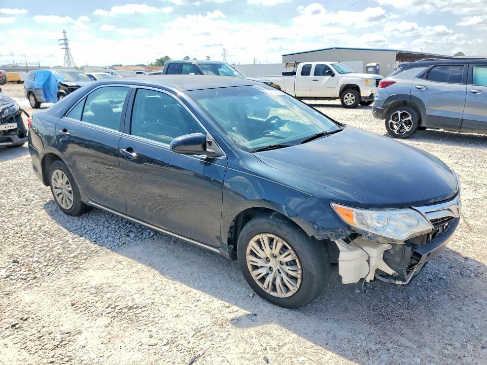 2012 Toyota Camry le