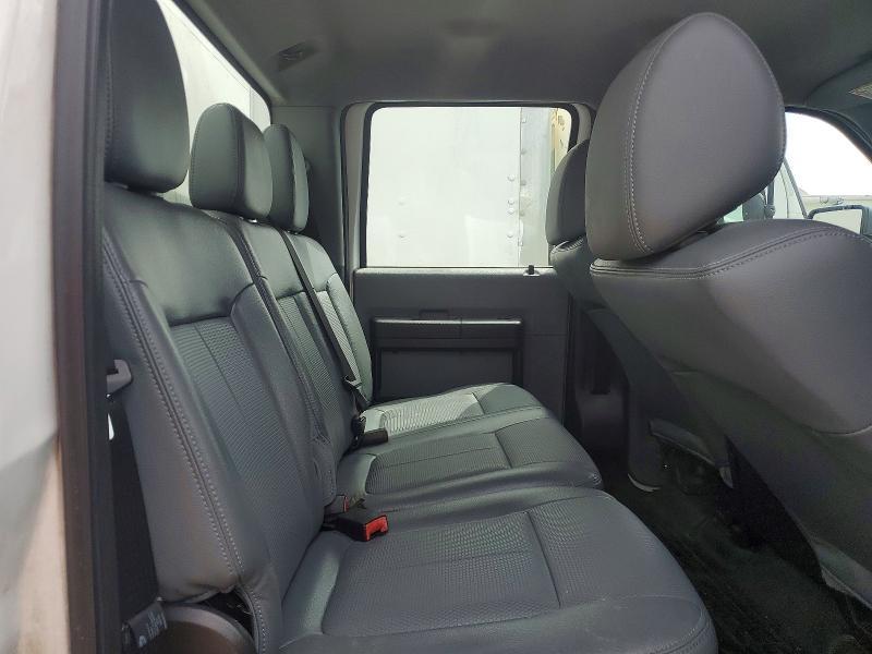 2016 Ford F450 Super Duty BOX Truck