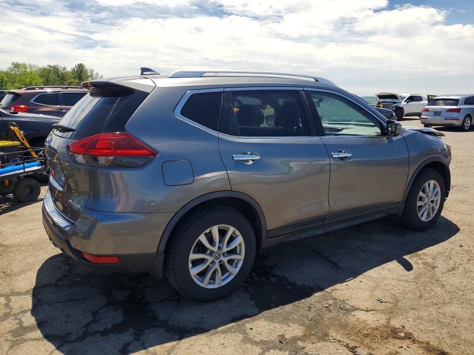 2018 Nissan Rogue sv