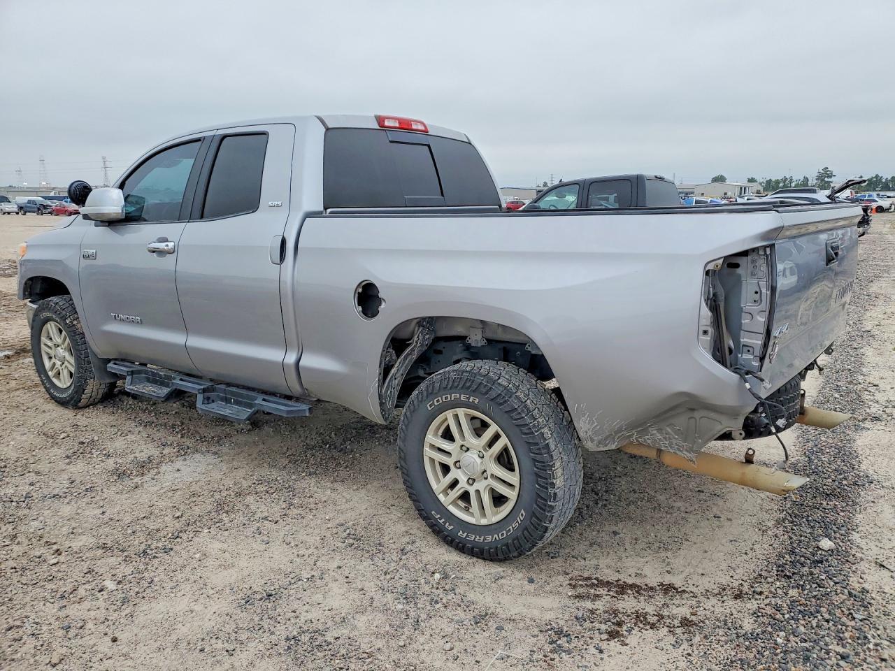 2017 Toyota Tundra SR5