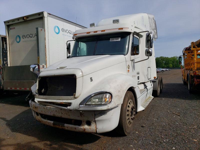 2005 Freightliner Columbia