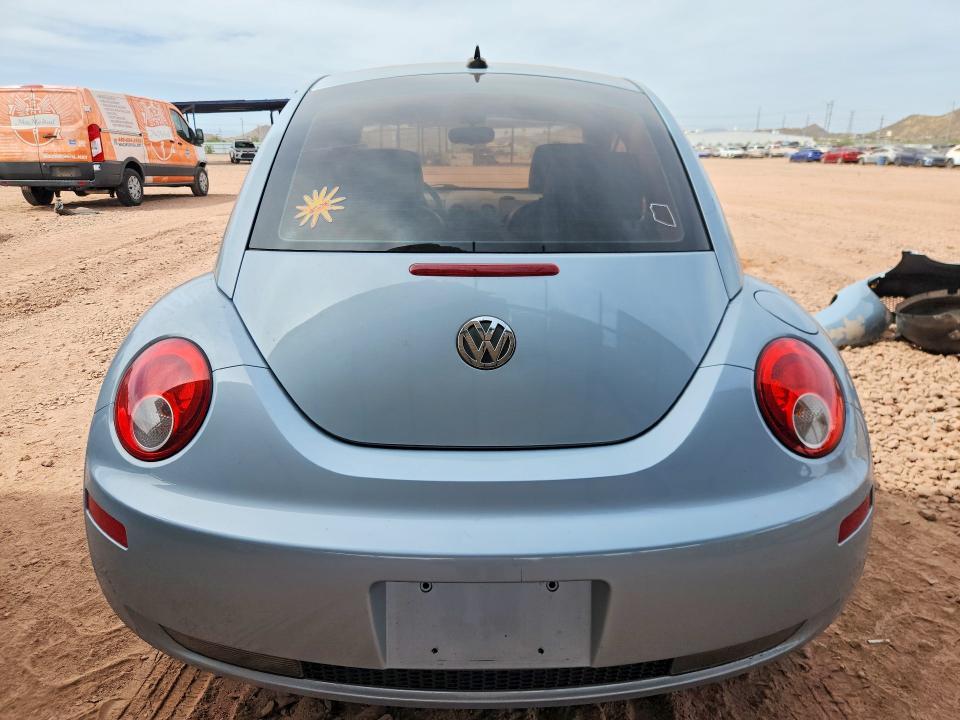 2009 Volkswagen New Beetle s