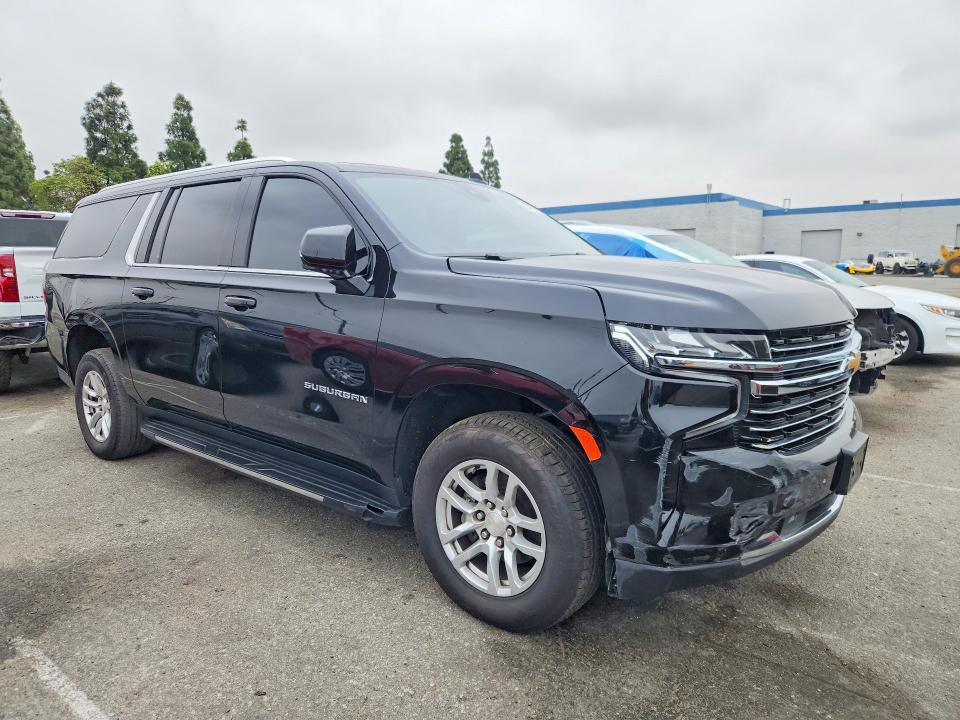 2023 Chevrolet Suburban C1500 lt