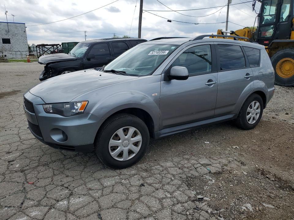 2013 Mitsubishi Outlander es
