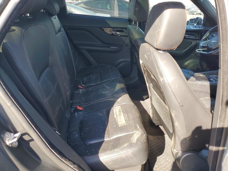 2018 Jaguar F-pace Prestige